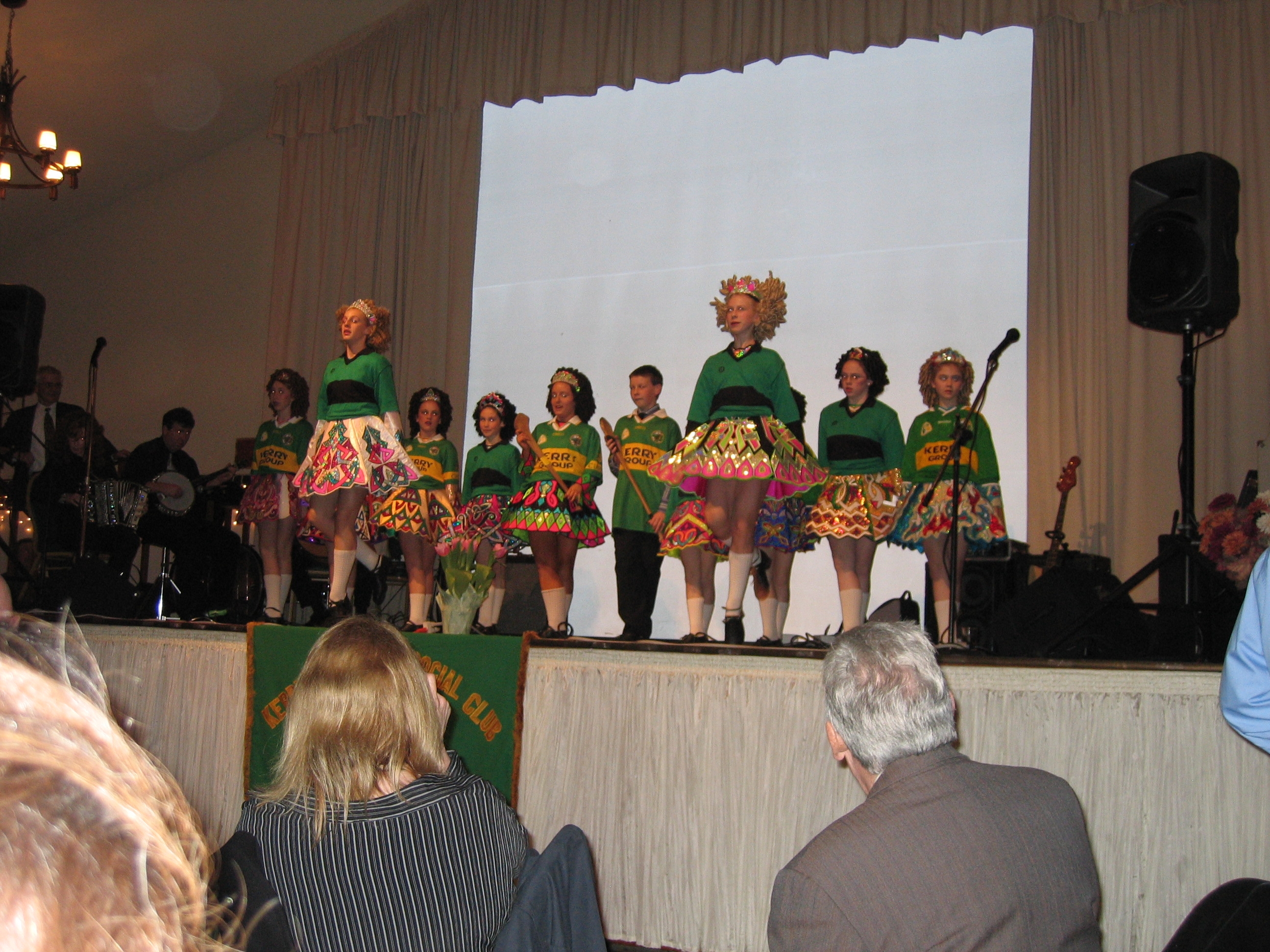 dancers6.jpg